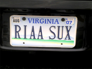 Illustration for article titled 20 More Hilarious Personalized License Plates